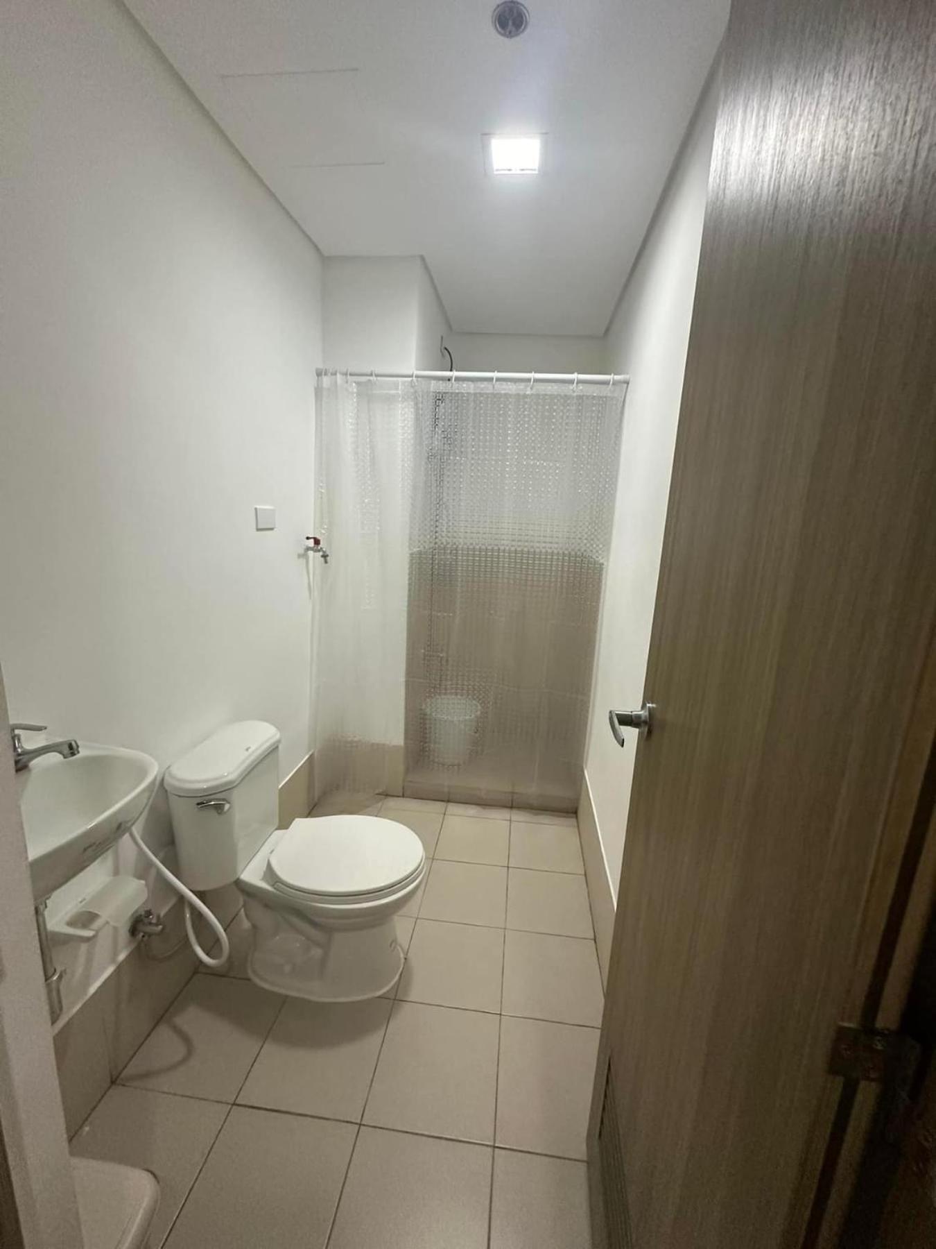 Starlight Suites Trece Martires Exterior foto